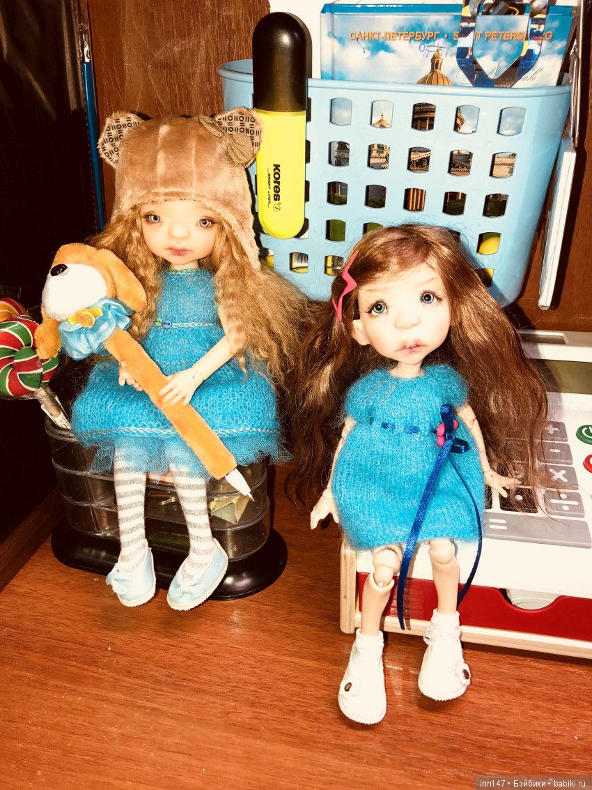 Juju и Фиби всех поздравляют с Рождеством