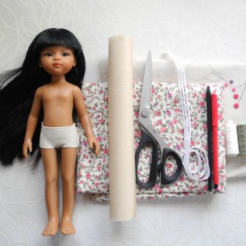 МК N2 Платье на Paola Reina с длинным рукавом