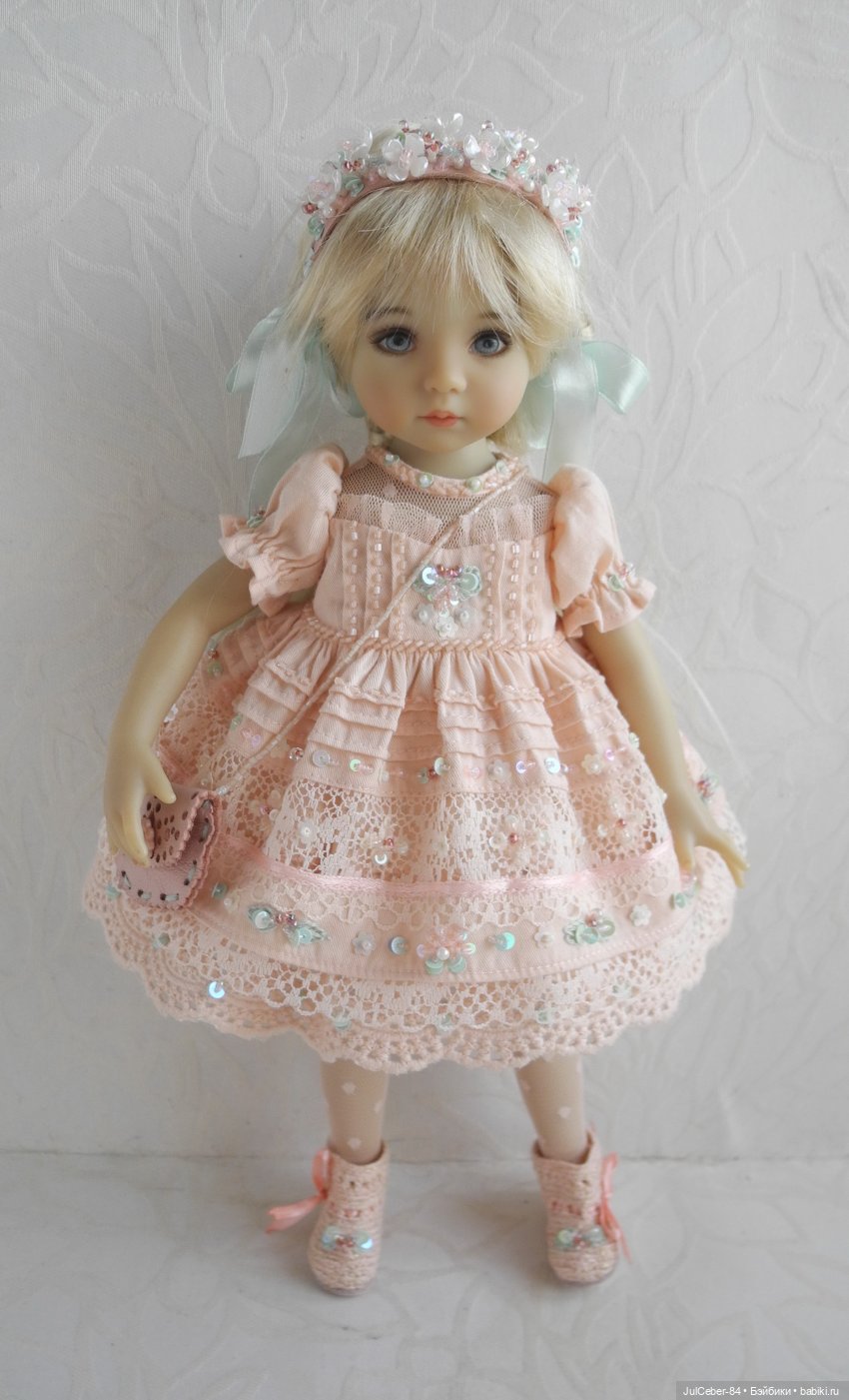 Наряды с веночками одного любимого оттенка (фото 8)