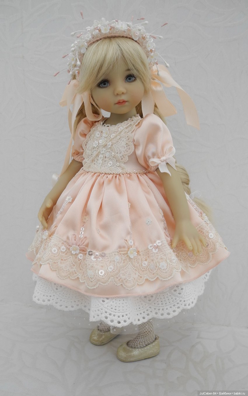 Наряды с веночками одного любимого оттенка