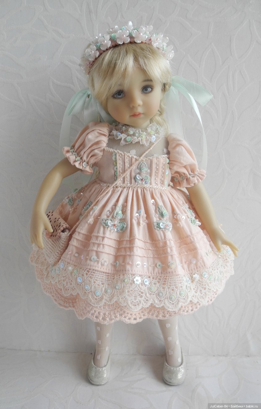 Наряды с веночками одного любимого оттенка