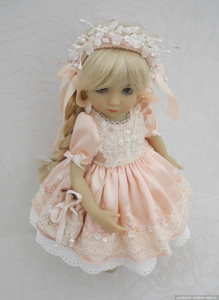 Наряды с веночками одного любимого оттенка