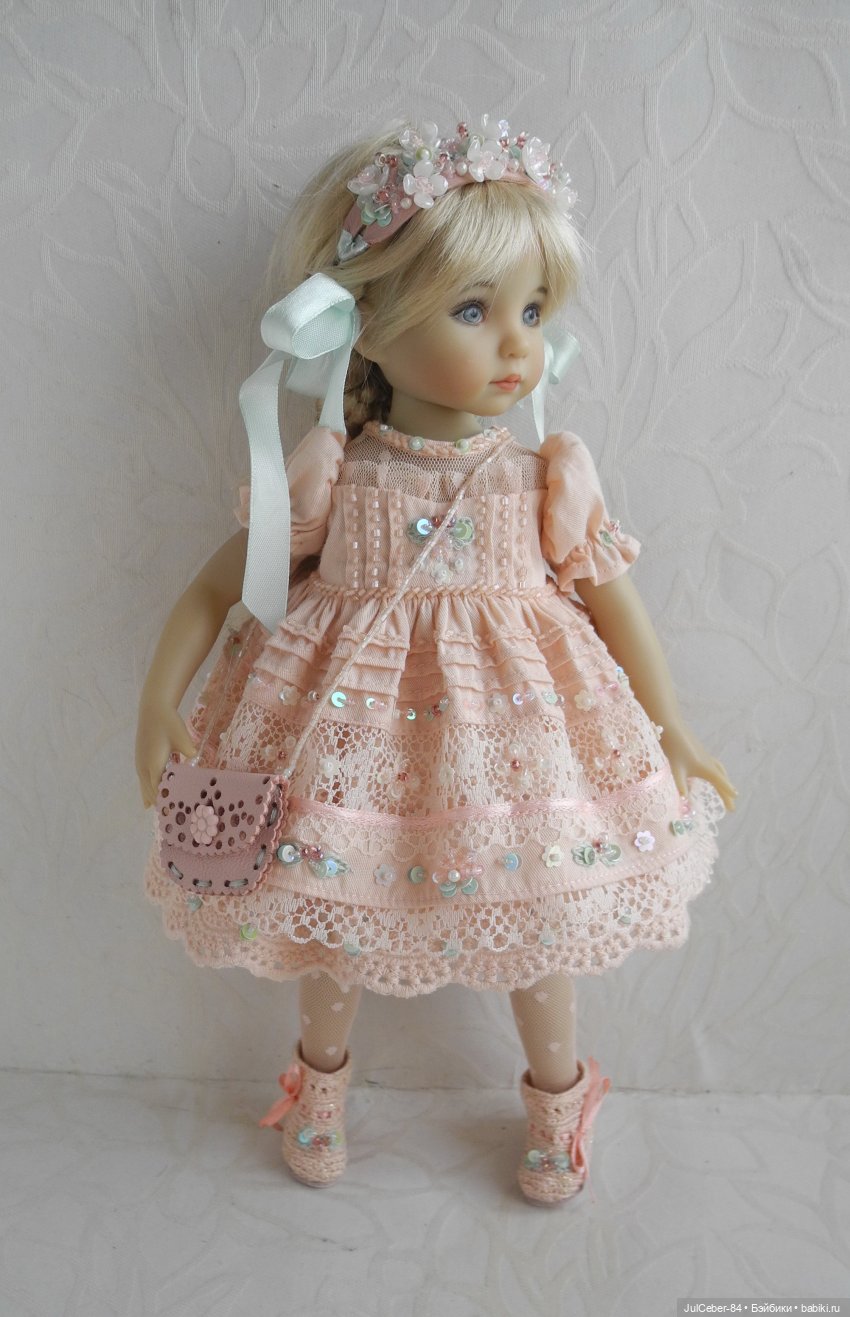 Наряды с веночками одного любимого оттенка