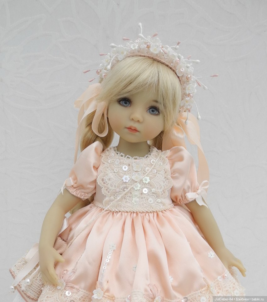 Наряды с веночками одного любимого оттенка