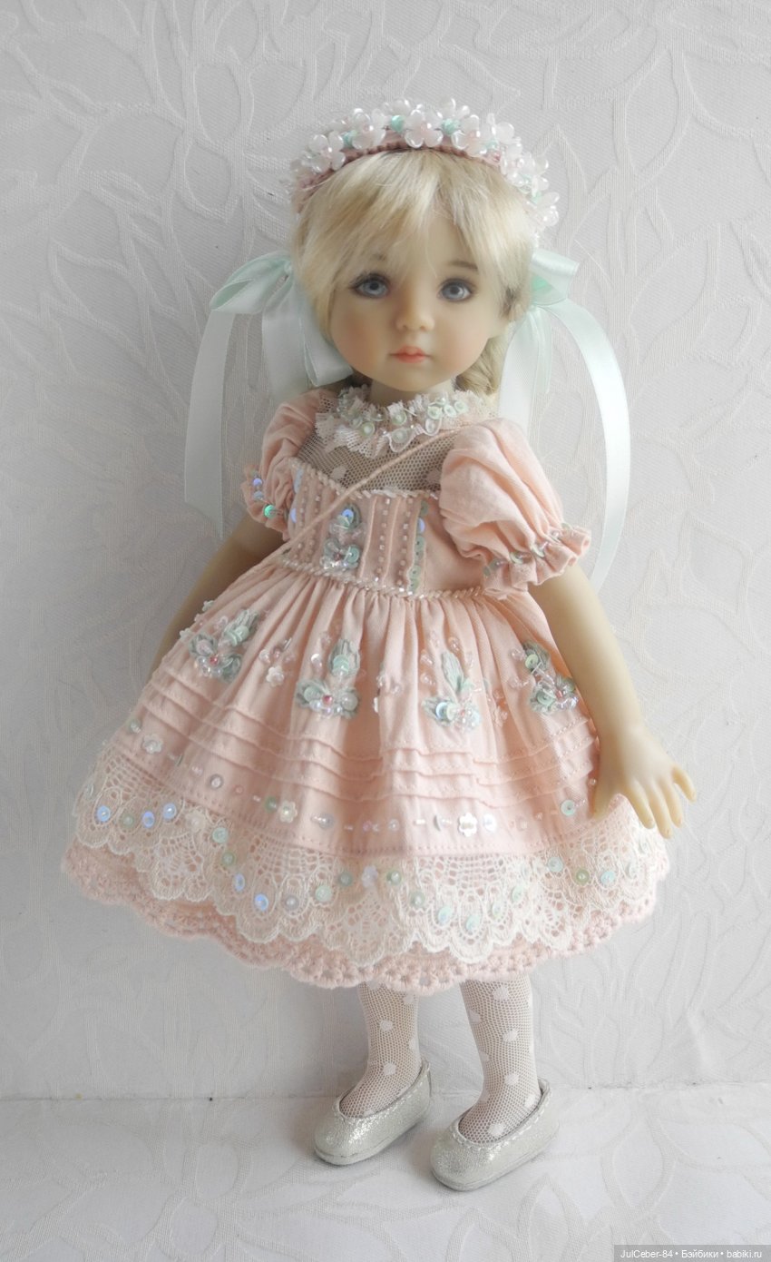 Наряды с веночками одного любимого оттенка (фото 6)