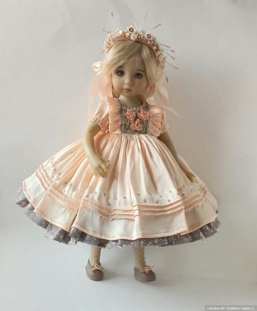 Наряды с веночками одного любимого оттенка (фото 3)