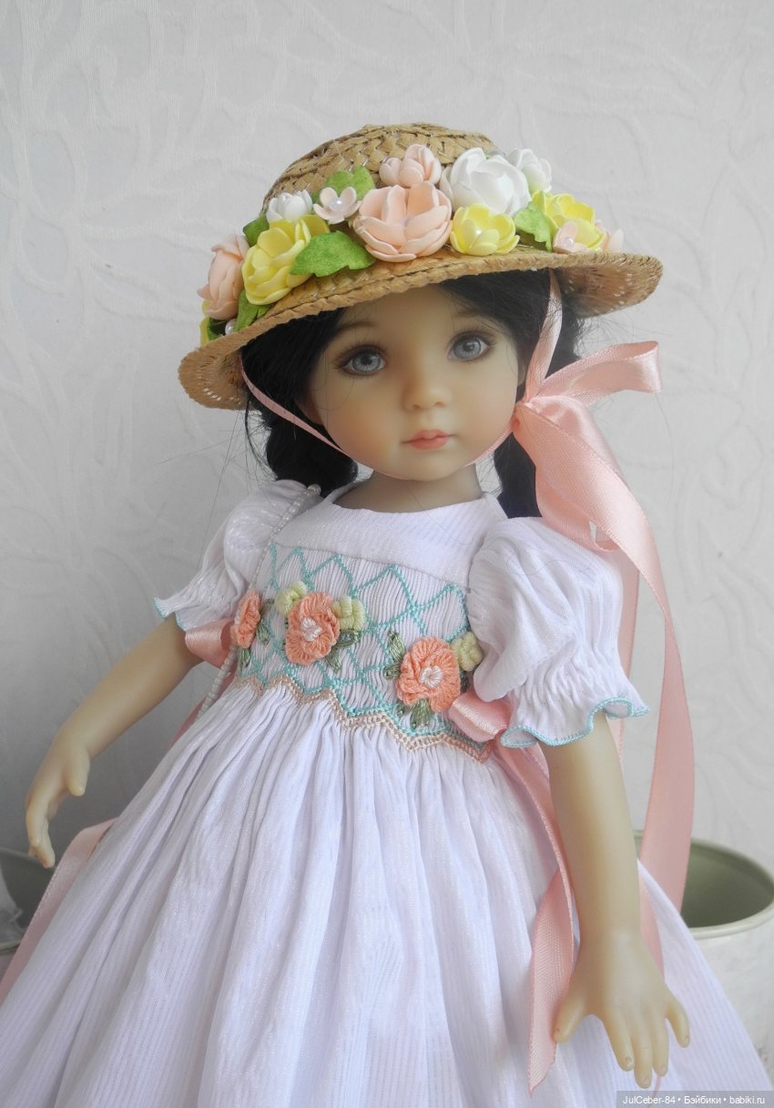 Вышивка смоки в нарядах для Little Darling