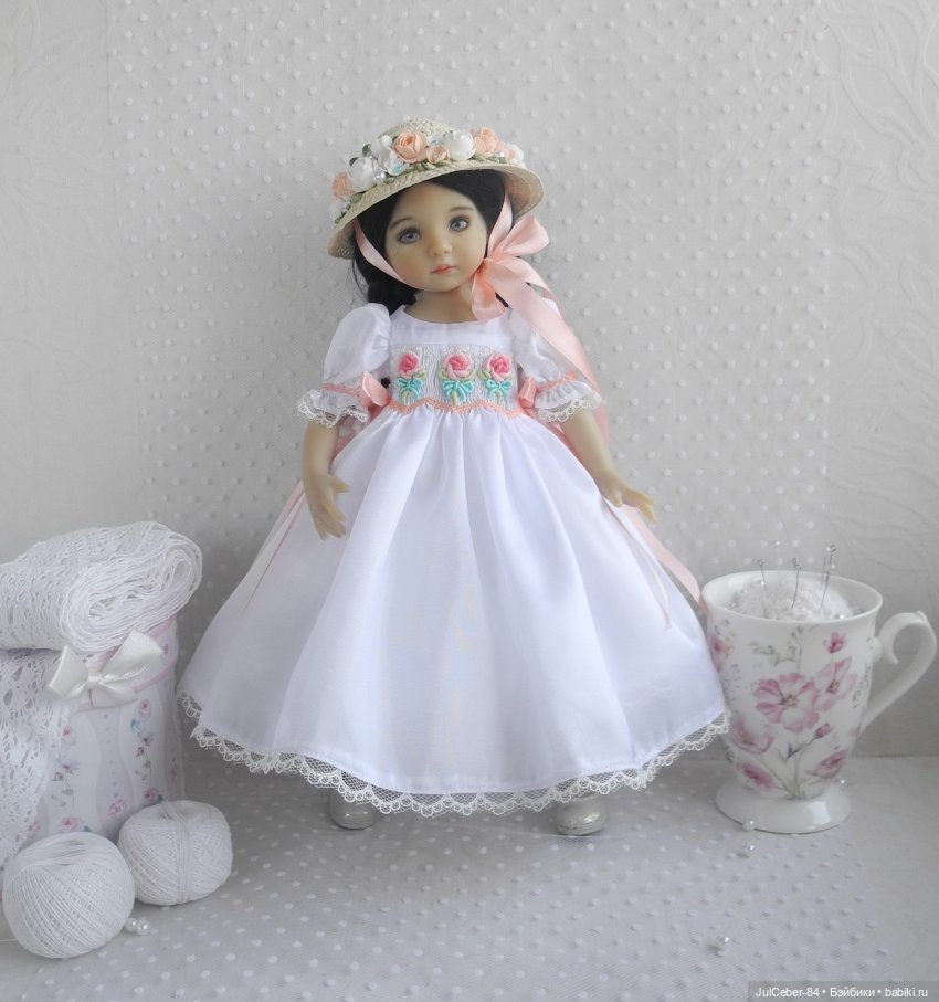 Вышивка смоки в нарядах для Little Darling