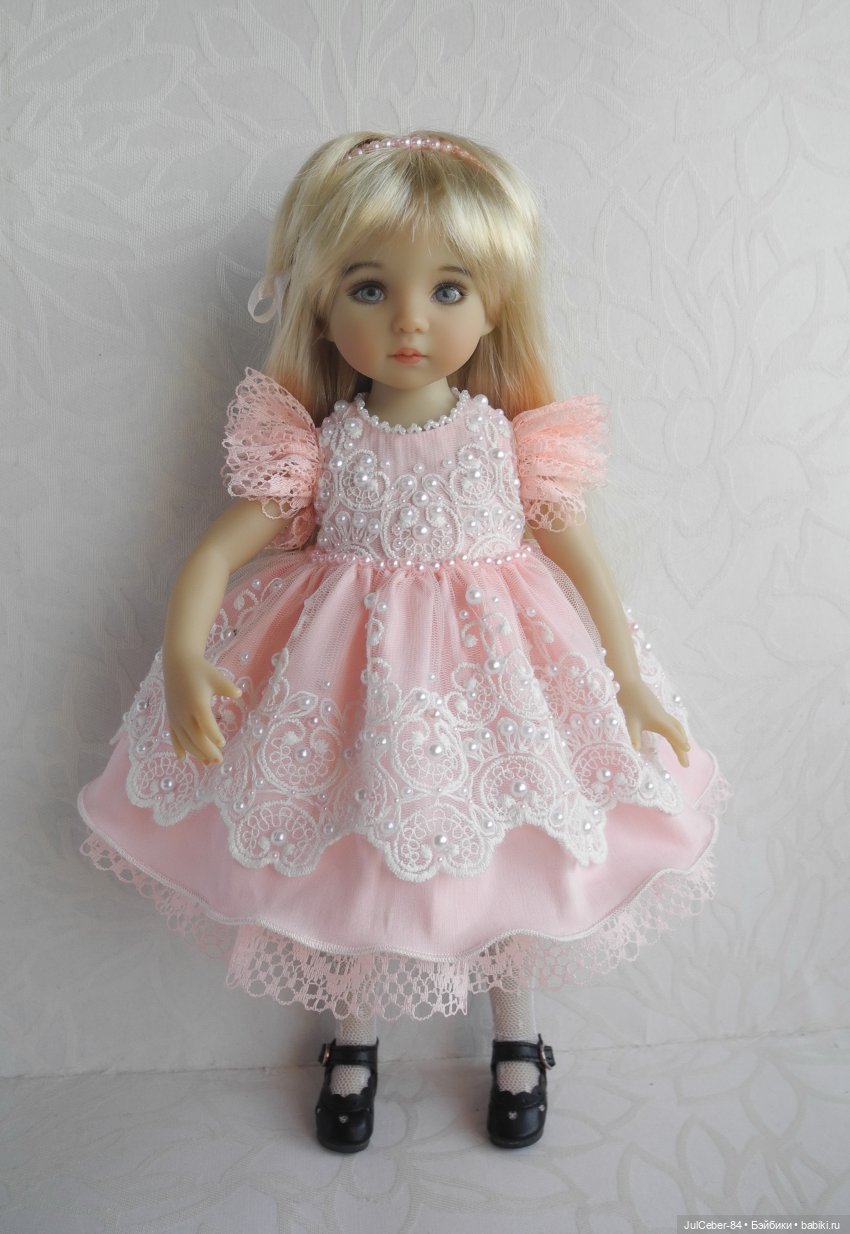 Кружево на сетке в нарядах Little Darling