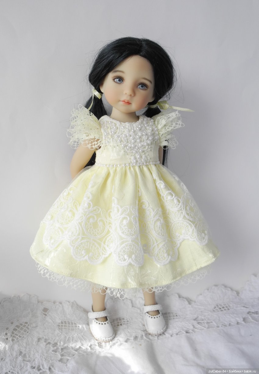 Кружево на сетке в нарядах Little Darling