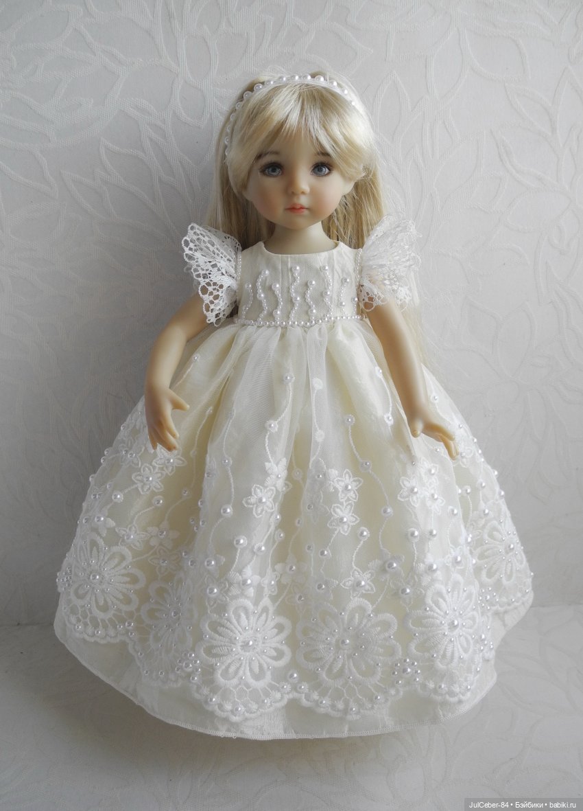 Кружево на сетке в нарядах Little Darling