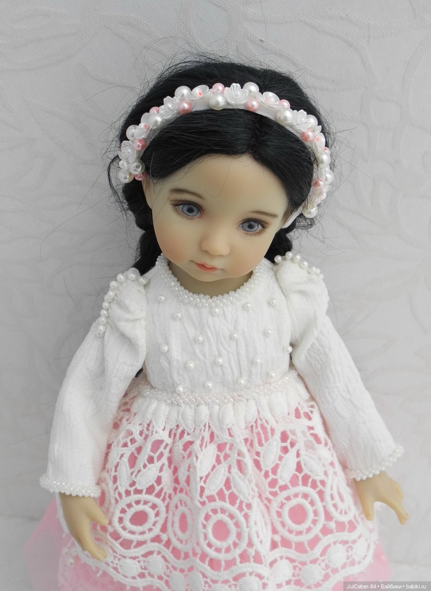 Кружево на сетке в нарядах Little Darling