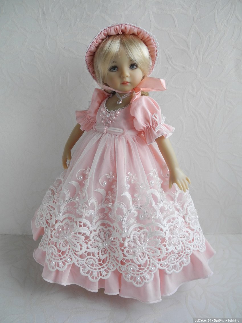 Кружево на сетке в нарядах Little Darling