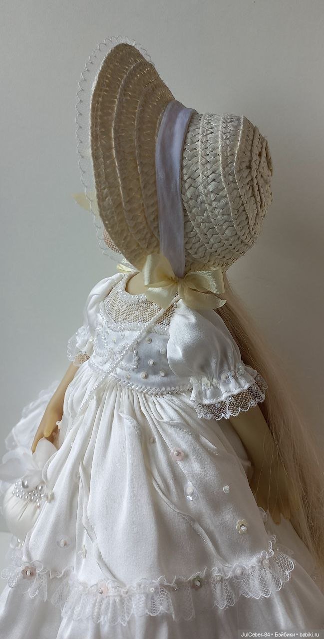 Наряд как со старинных картинок (фото 6)