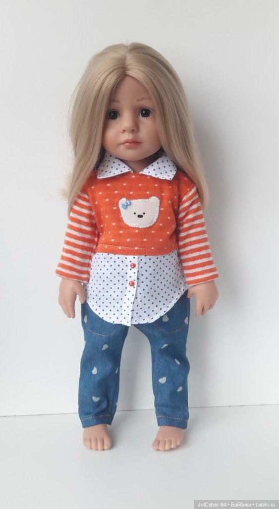 Один фасон костюма, а столько вариантов