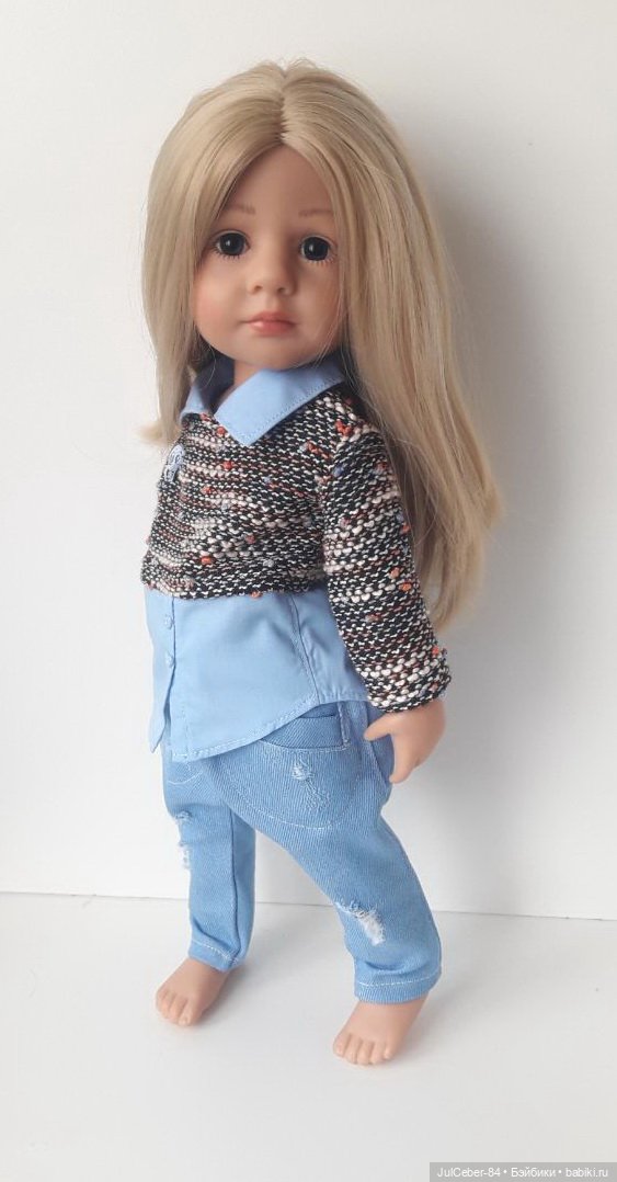 Один фасон костюма, а столько вариантов