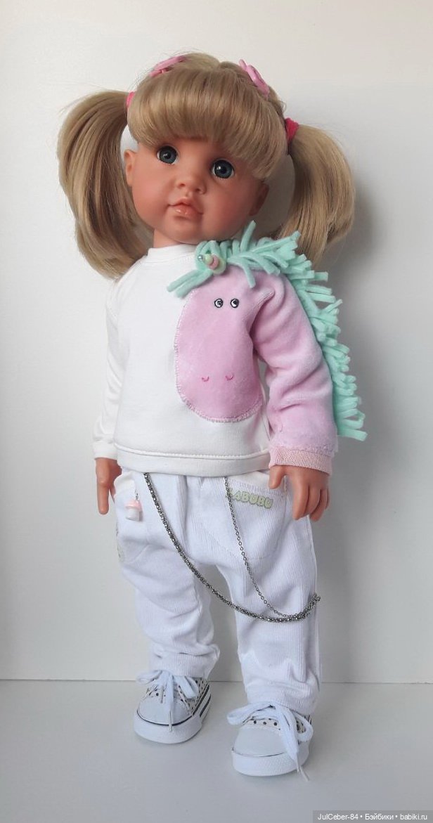 Щекастенькая гостья — Одежда и обувь для кукол своими руками: фото