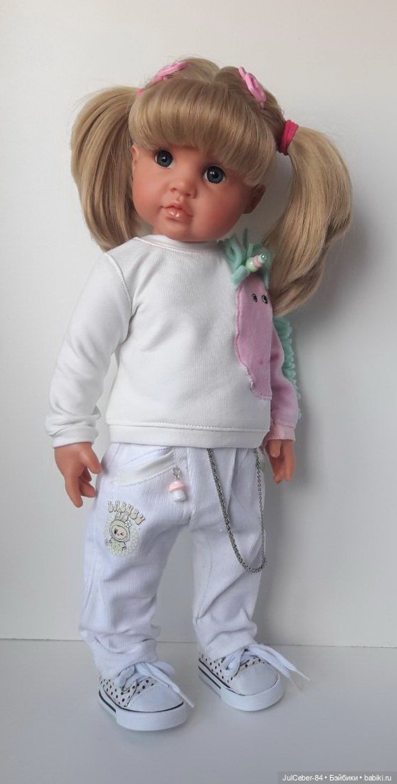 Щекастенькая гостья — Одежда и обувь для кукол своими руками: фото