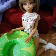 Просто фотографии моих девочек,если интересно "Добро пожаловать!"БЖД+Монстр хай  :)