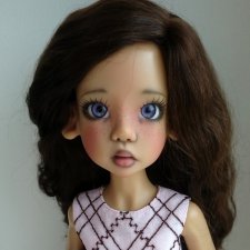 Славная девочка Hope в воздушно-розовом