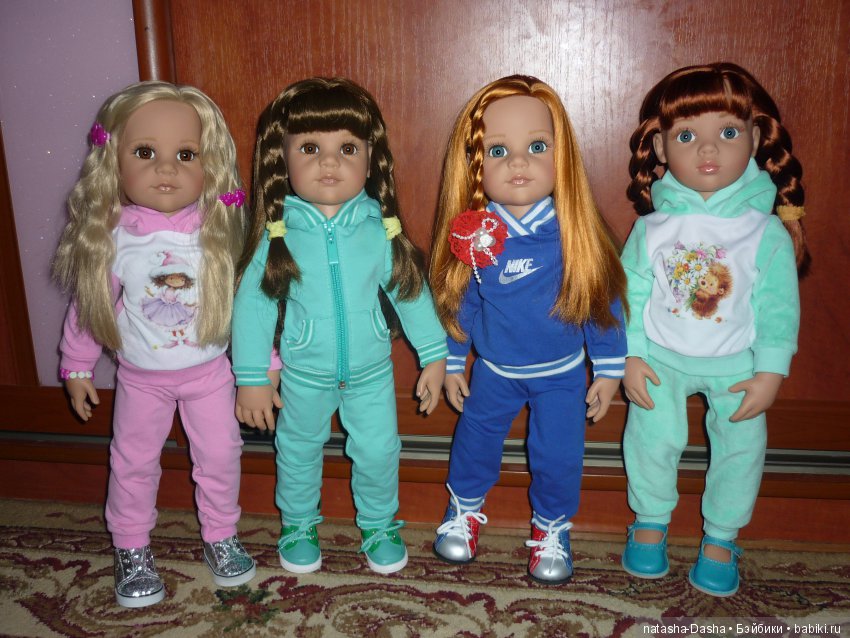 Мои девочки Готц получили посылочки, принарядились