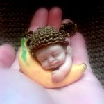 Малышка с бананом. Авторская кукла ручной работы