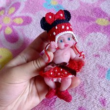 Две силиконовые малышки