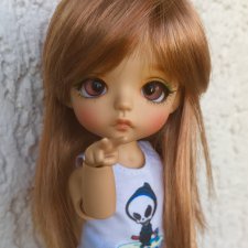 В каждой хорошенькой девочке живет маленький чертёнок