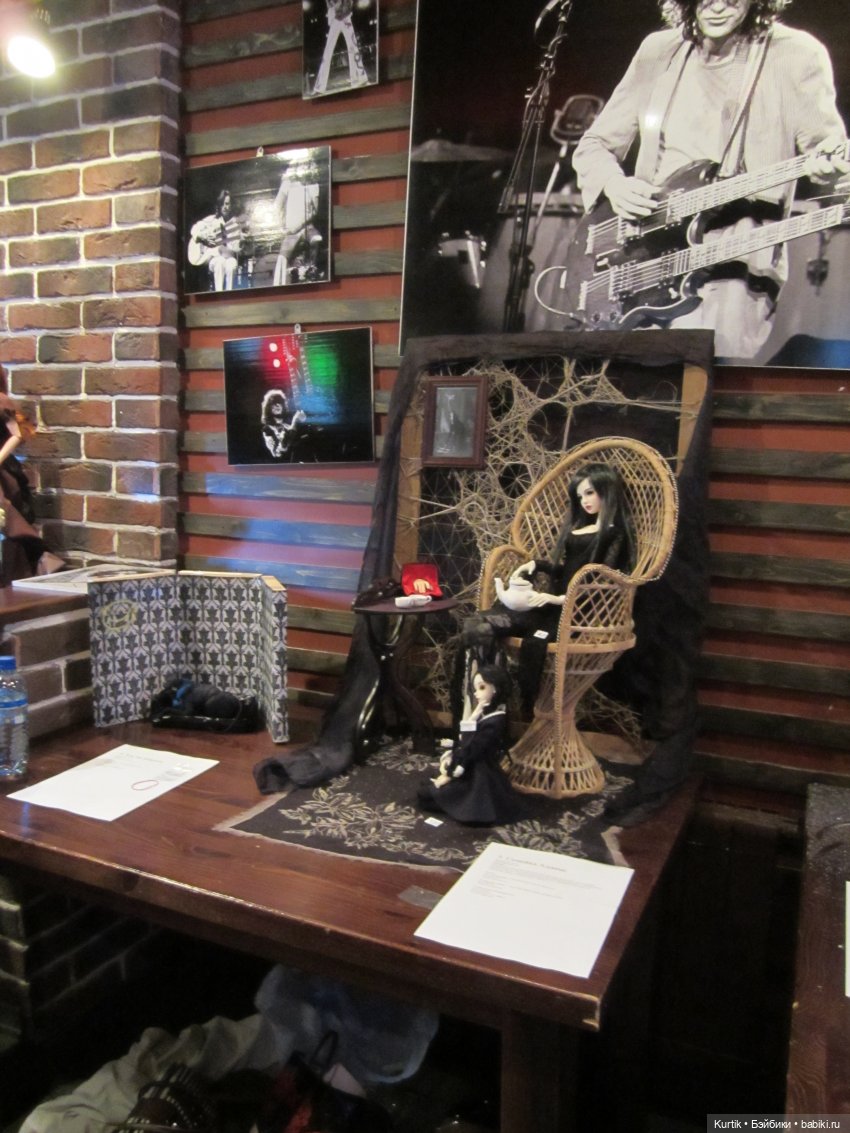 Семейка Аддамс — Фотоистории с куклами BJD (БЖД): сериалы