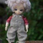 Виля и комбинезоны (куртка и пара кофточек).