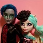 Каменная стая, горгульи Monster High