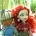 Не родня ль они Годзиллы? (куклы Bratzillaz)