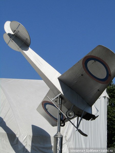 Два памятника влюблённым в небо - небольшая прогулка по Верхне-Волжской набережной (фото 4)