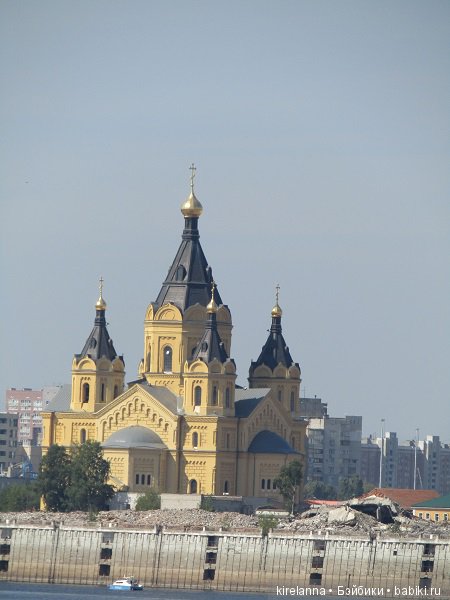 Два памятника влюблённым в небо - небольшая прогулка по Верхне-Волжской набережной