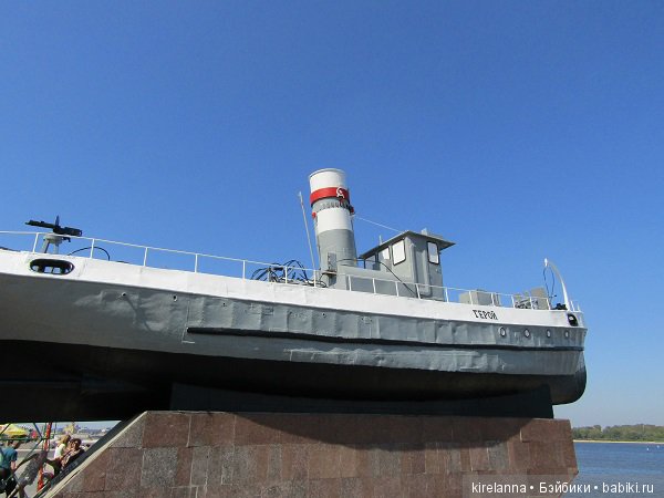 Два памятника влюблённым в небо - небольшая прогулка по Верхне-Волжской набережной