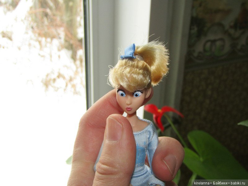 Не успели приехать, уже попали в историю