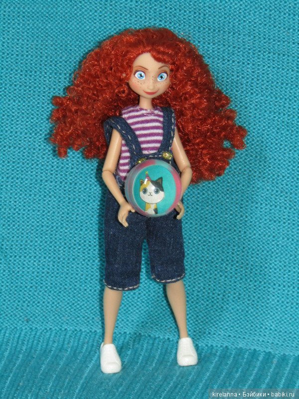 Не успели приехать, уже попали в историю