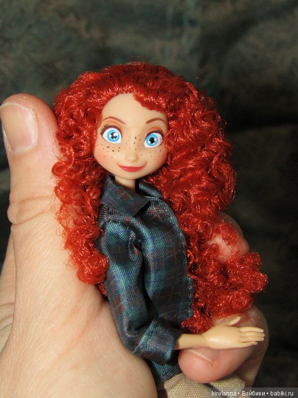 Не успели приехать, уже попали в историю