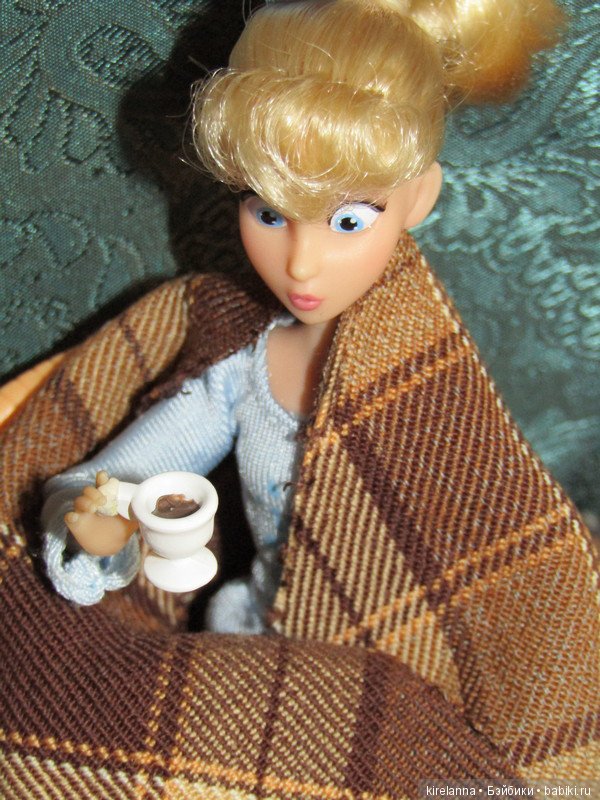 Не успели приехать, уже попали в историю