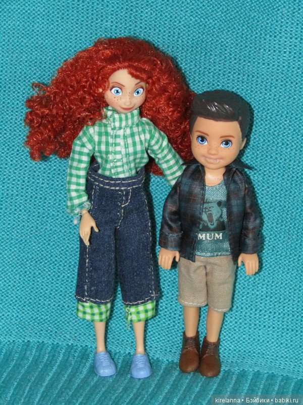 Не успели приехать, уже попали в историю