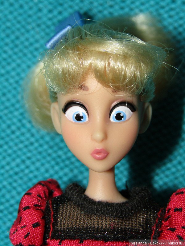 Не успели приехать, уже попали в историю