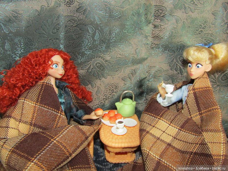 Не успели приехать, уже попали в историю