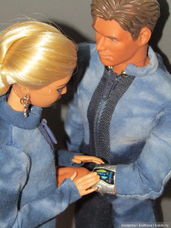 Ангел 13, глава 2 — Проба пера: рассказы