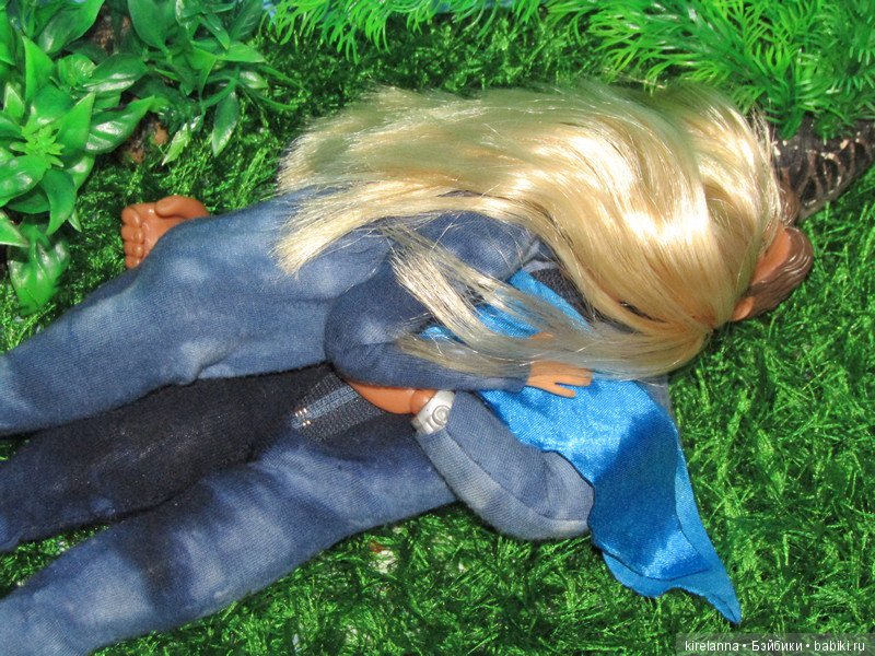 Ангел 13, глава 4 — Проба пера: рассказы