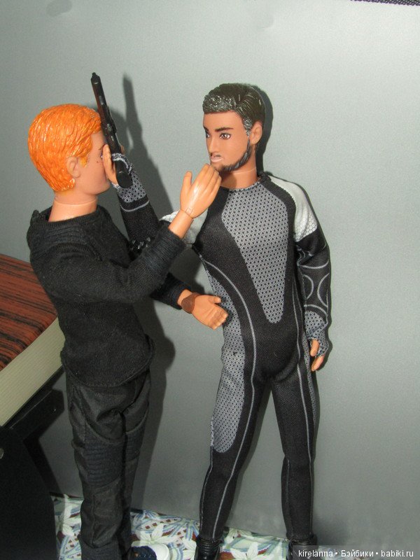 Ангел 13, глава 4 — Проба пера: рассказы