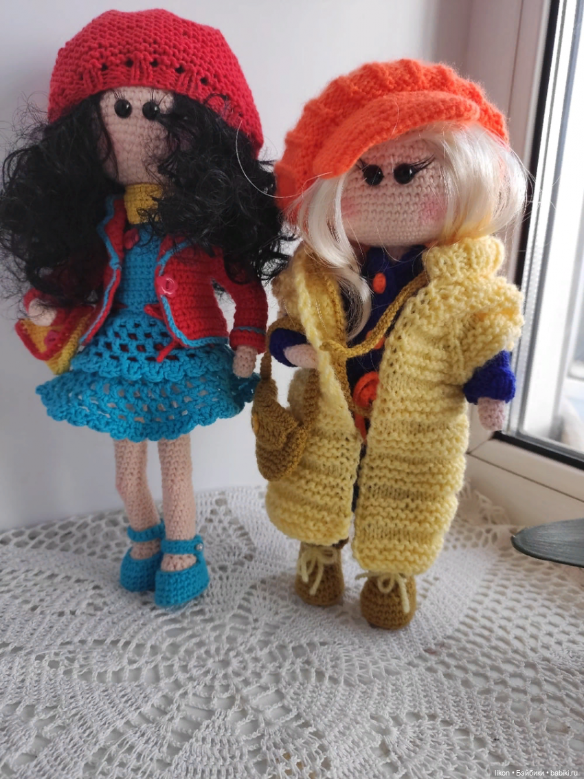 Маленькие вязаные куколки (фото 3)