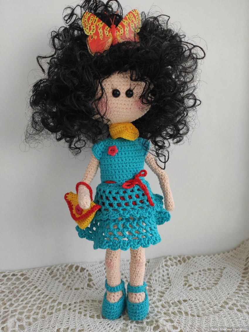 Маленькие вязаные куколки (фото 5)