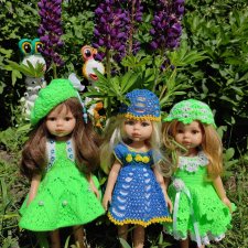 Куколки в деревне.