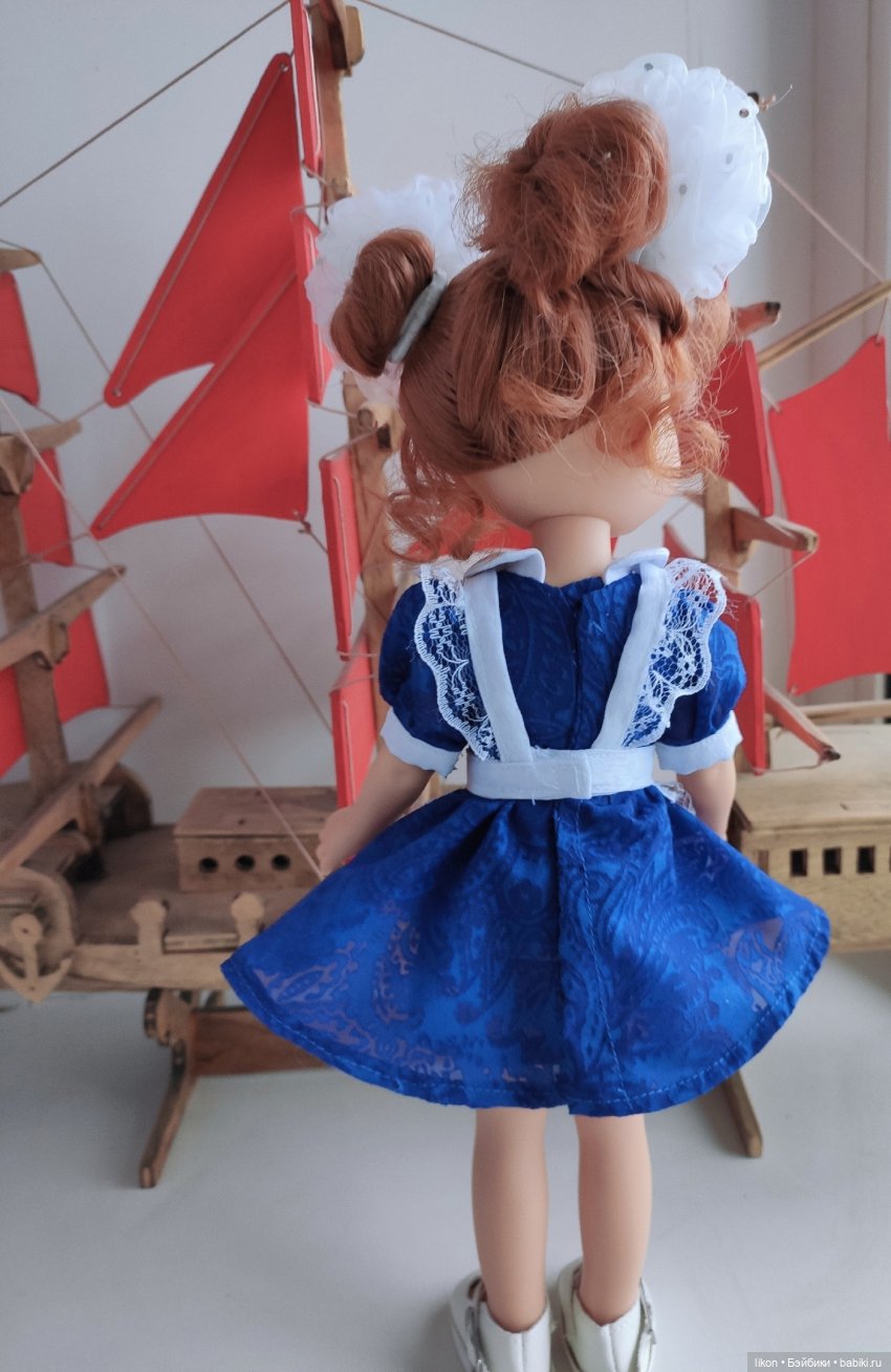 С праздником 1 сентября поздравляет Кристи (фото 9)