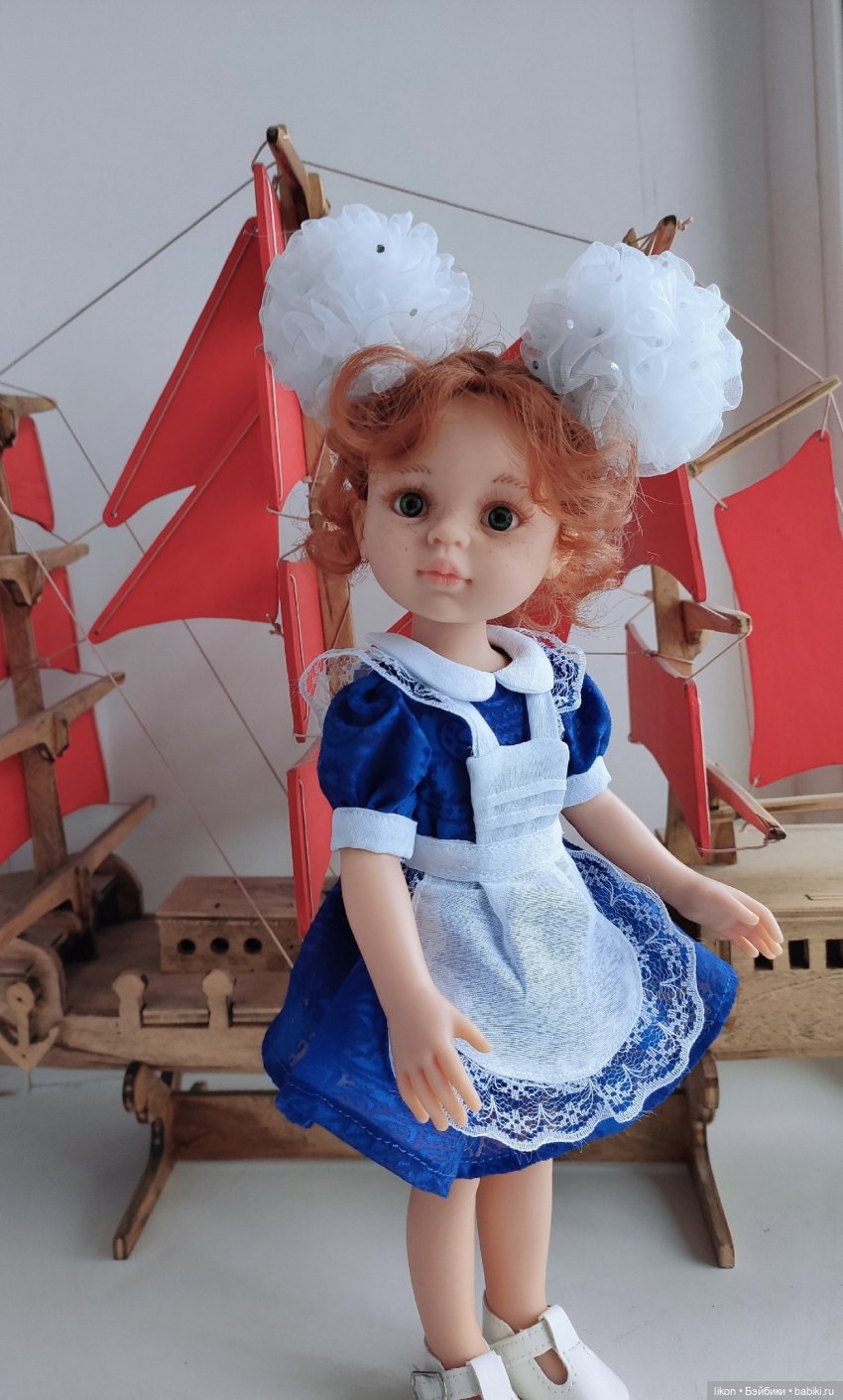 С праздником 1 сентября поздравляет Кристи (фото 2)